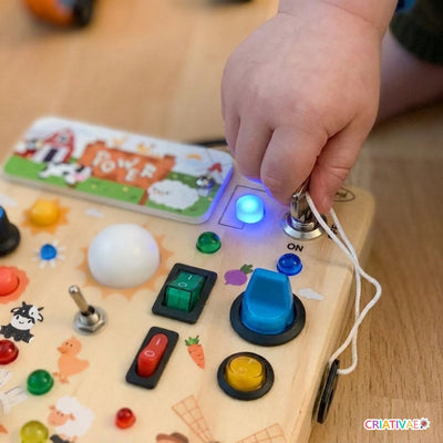 Busy Kids Criativae - Montessori-Sensorikbrett mit Lichtern