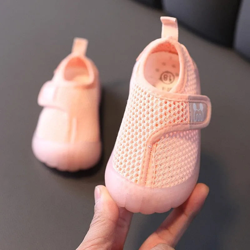 AirSteps Criativae - Atmungsaktive Babyschuhe für die ersten Schritte